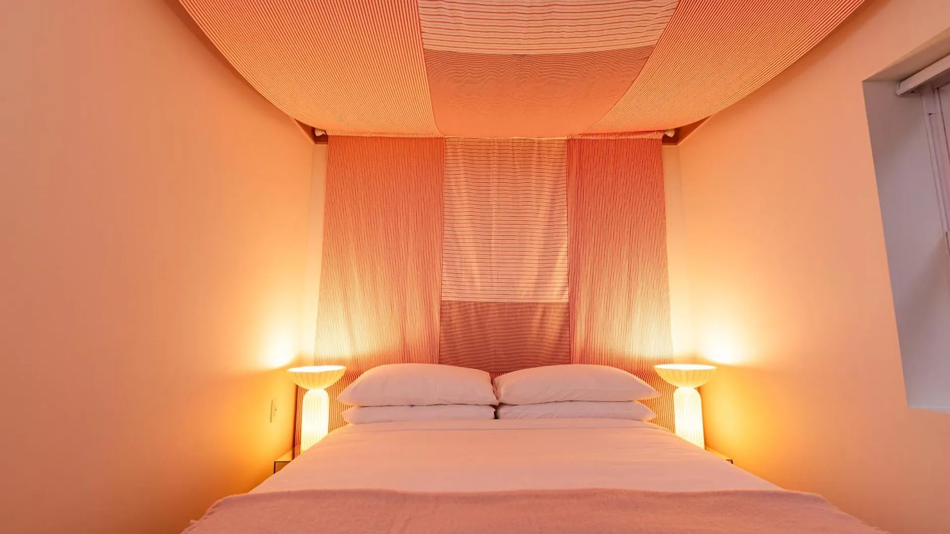 A Pousada Ode Toronto